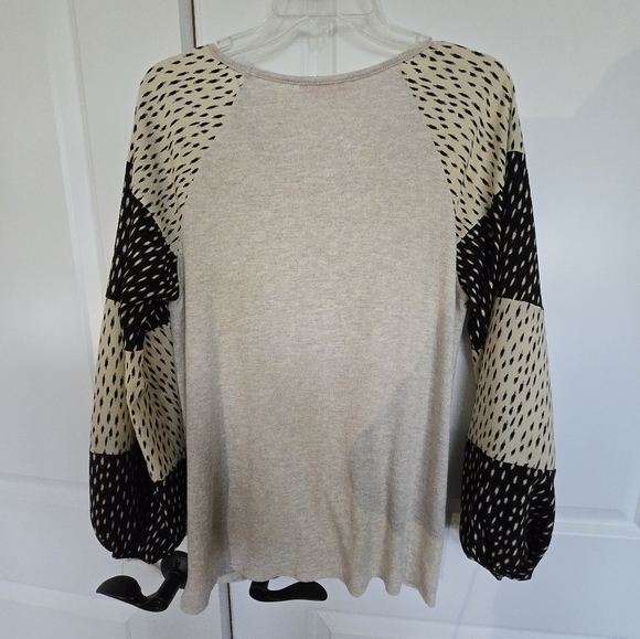Hailey & Co black and cream animal print sweater,  never worn! - Picture 4 of 4